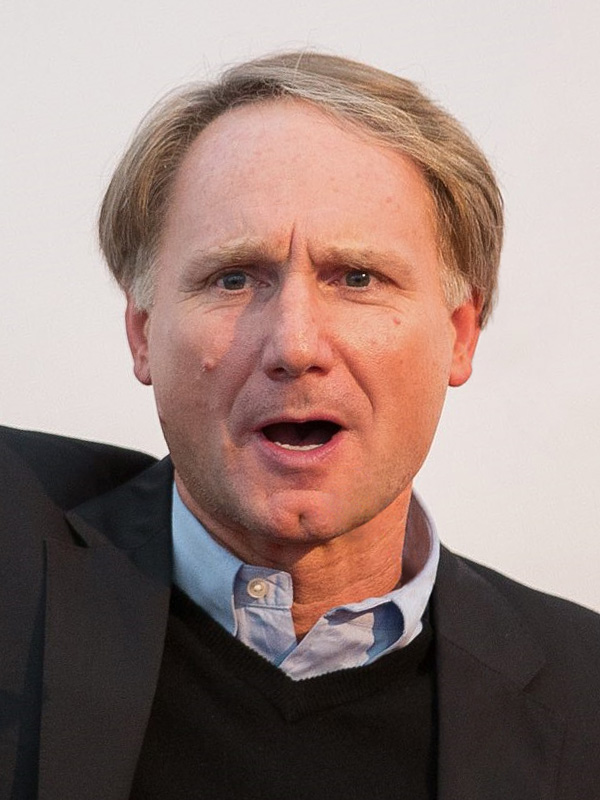 Học hỏi từ người giỏi nhất: Vài tips viết lách từ tác giả Dan Brown
